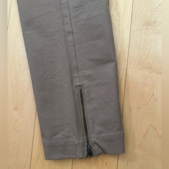 ๐ Eileen Fisher Slim Organic Cotton Trouser ๐in Driftwood - Picture 6 of 8